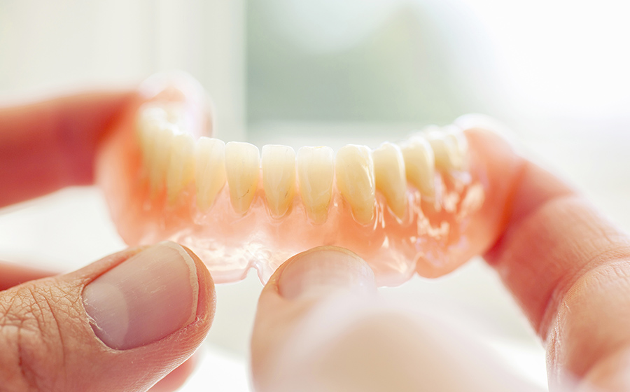 入れ歯（義歯）